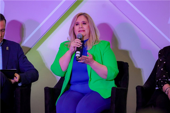 Alcalde Marco Bonilla escucha propuestas de mujeres chihuahuenses para ...